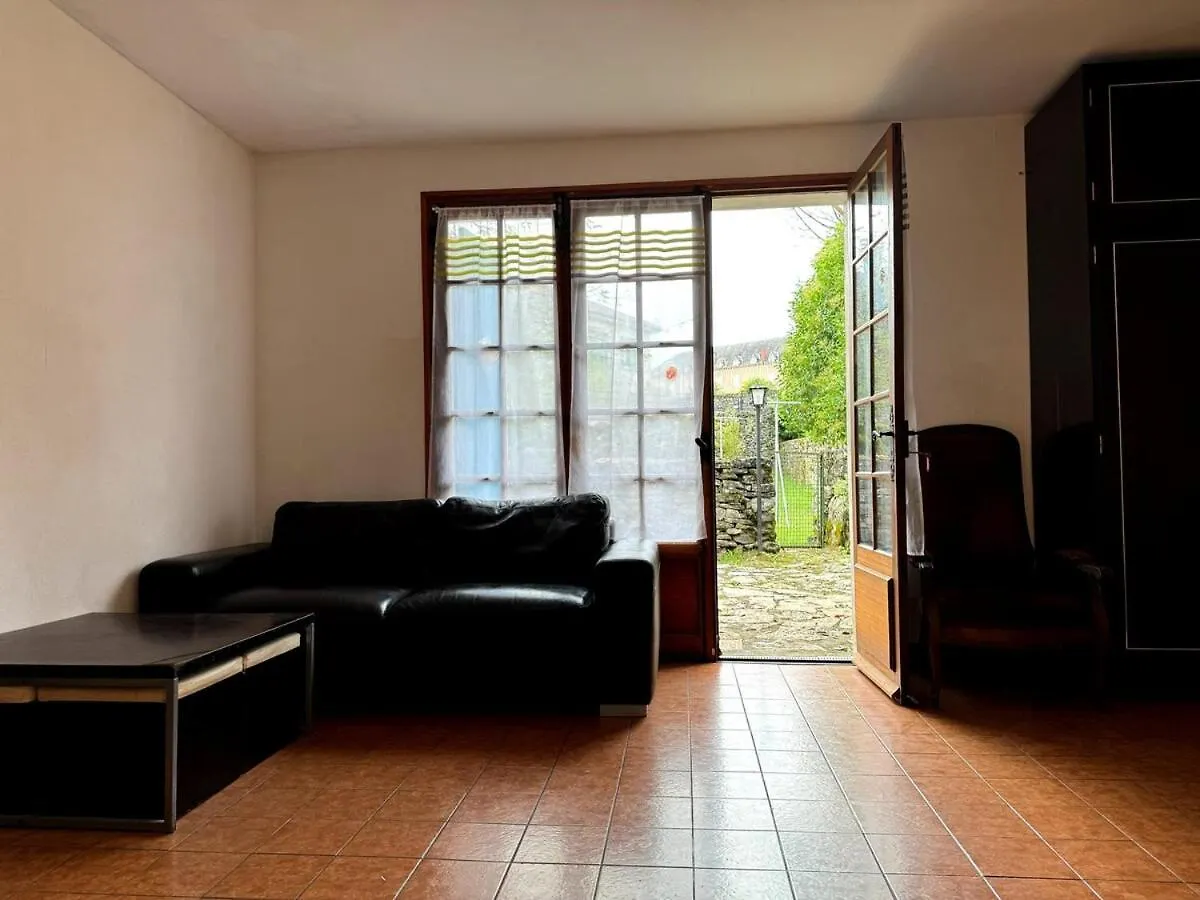 Maison Calme Avec Jardin A Gramat 0*,