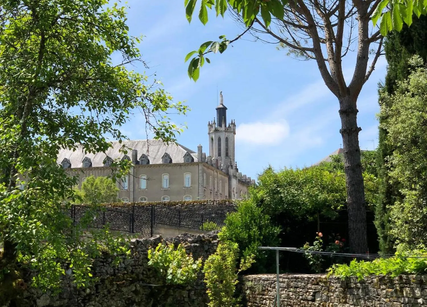 Maison Calme Avec Jardin A Gramat